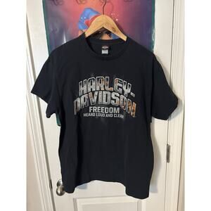 Black Harley Davidson size Large Motorcycle T-shirt  Riding high high poi